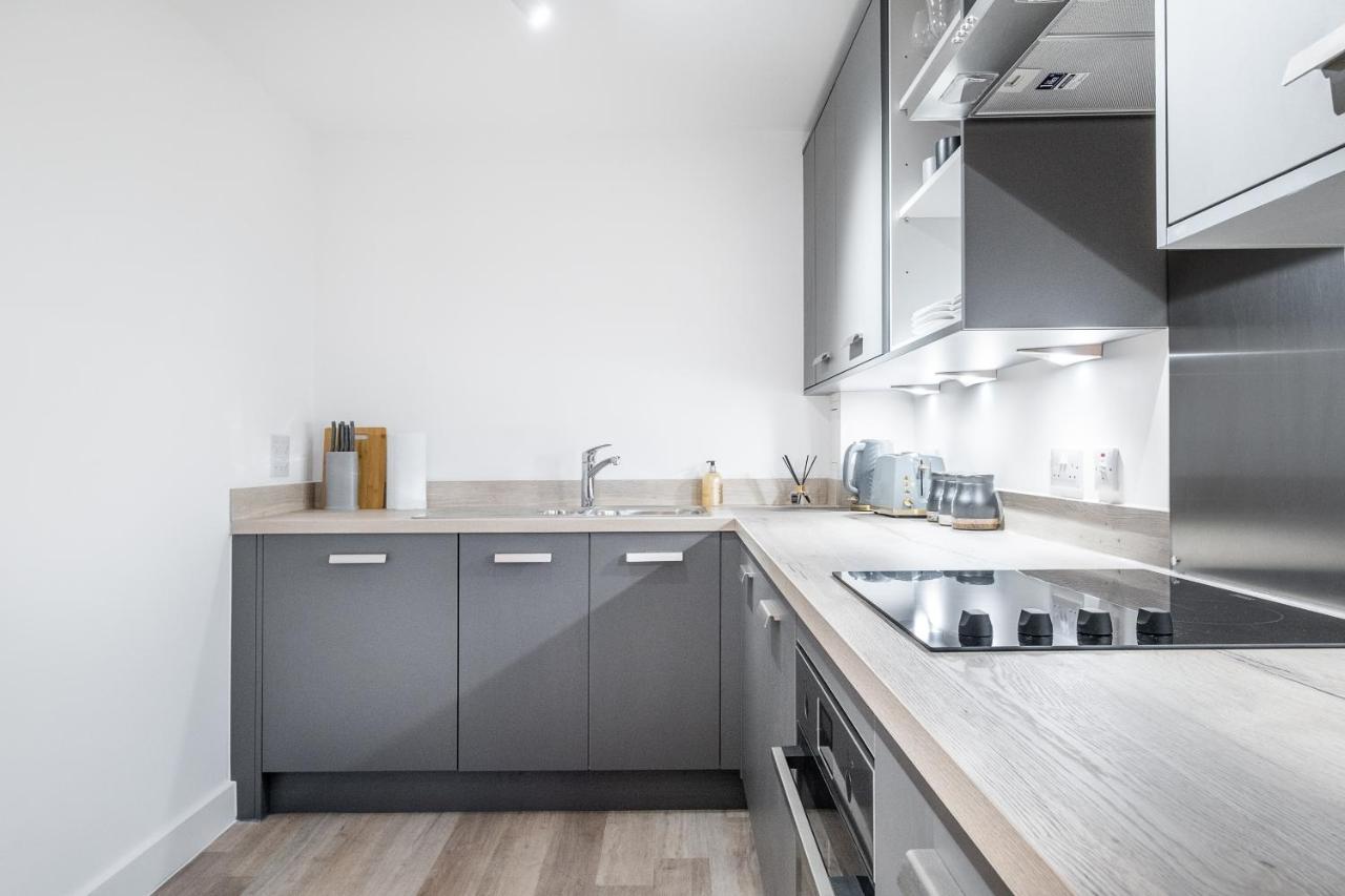 Exoticstay Apartments- 5* Elegant Luxury Centrally Located 2-Bedroom Apt Бірмінгем Екстер'єр фото