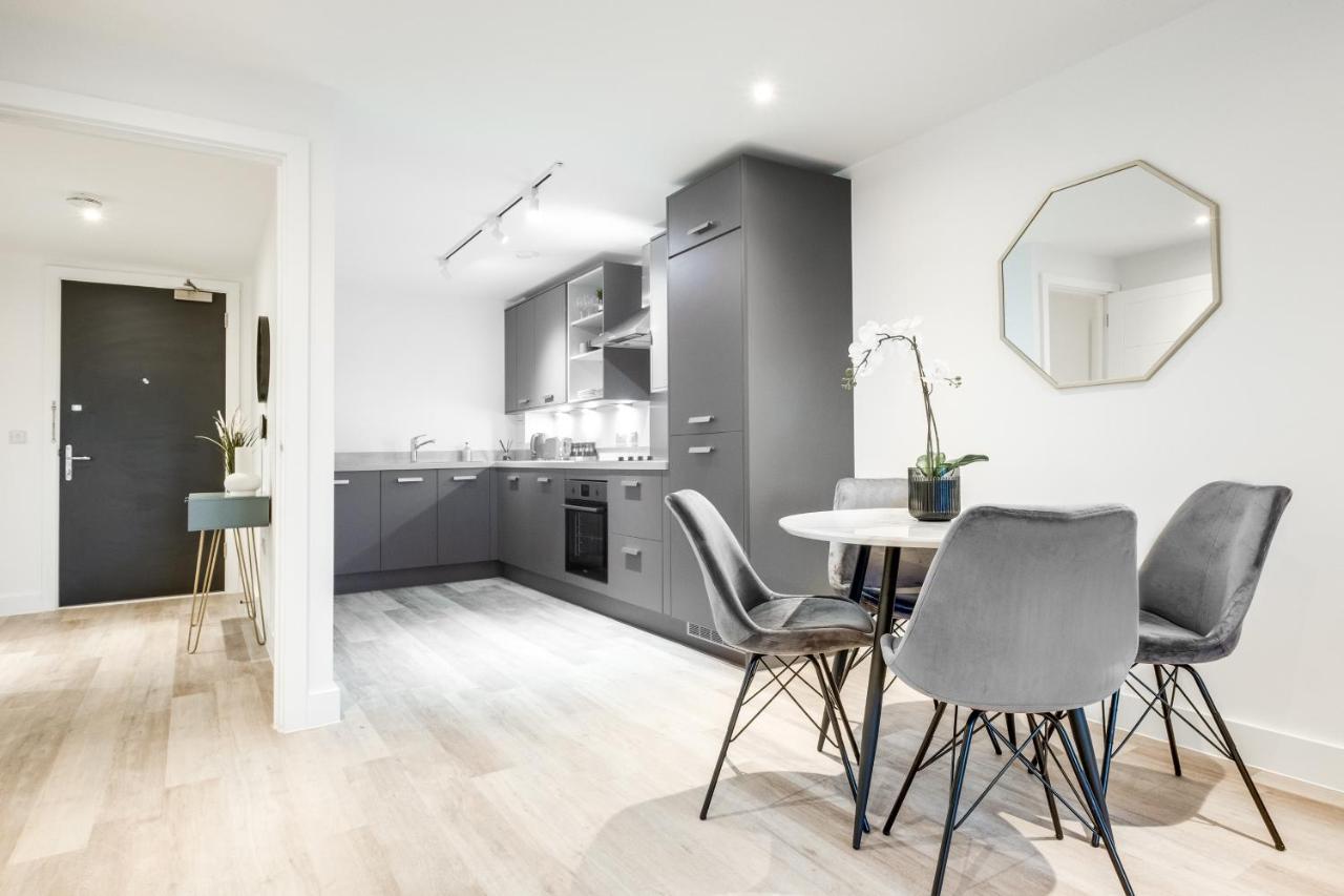 Exoticstay Apartments- 5* Elegant Luxury Centrally Located 2-Bedroom Apt Бірмінгем Екстер'єр фото